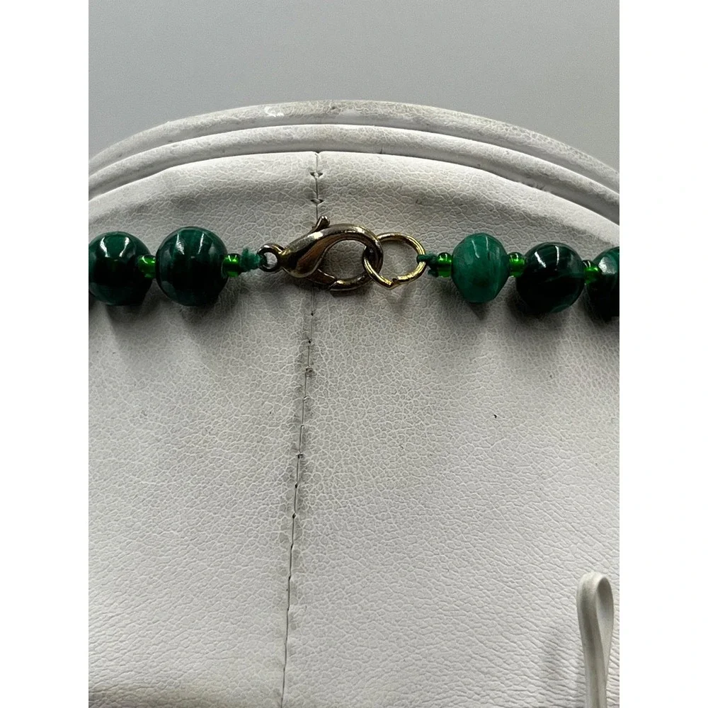 Malachite Vibrant Green with Banding Graduated Round Polished Beaded Necklace‎